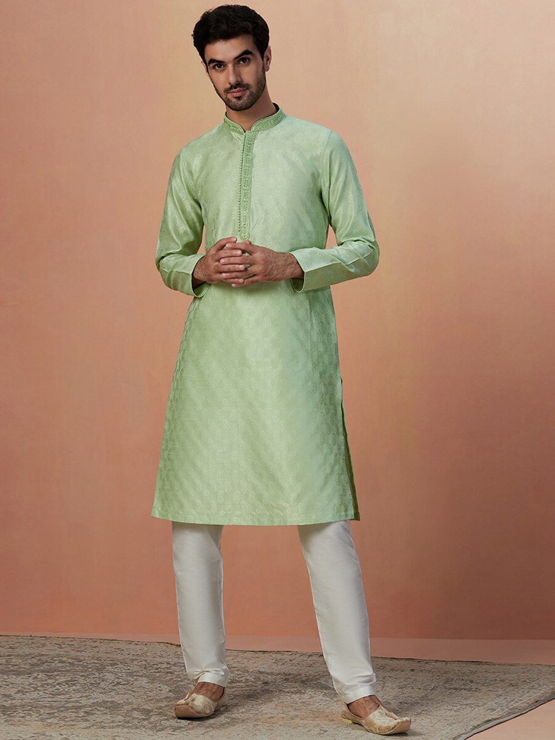

Manyavar Men Self Design Kurta with Pyjamas, Green