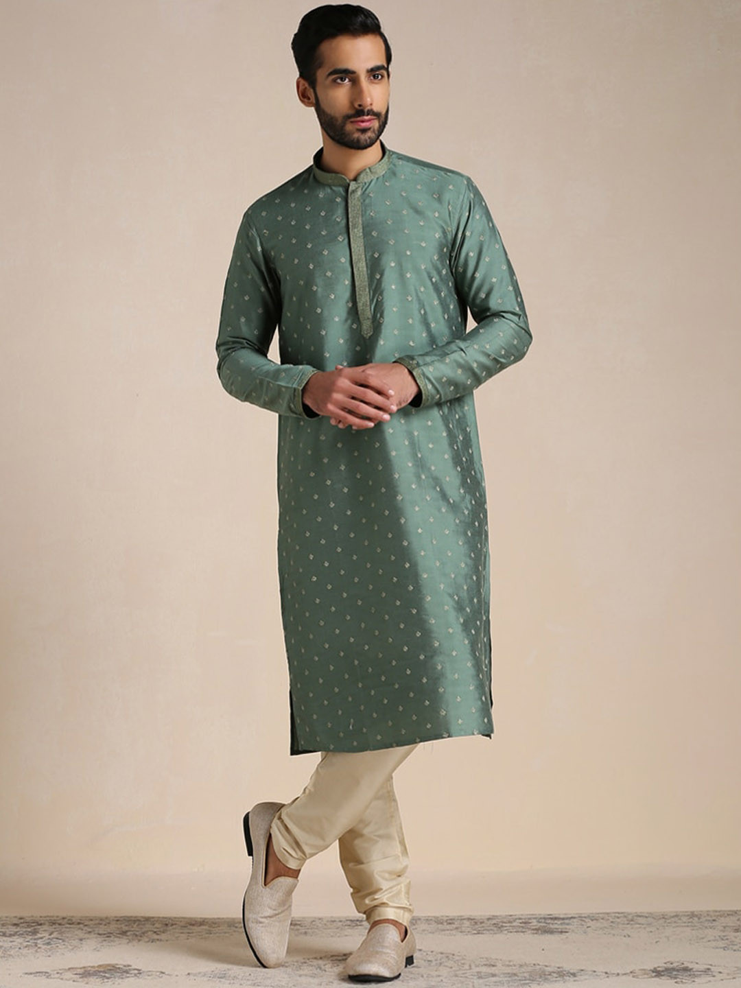 

Manyavar Men Printed Kurta with Pyjamas, Green