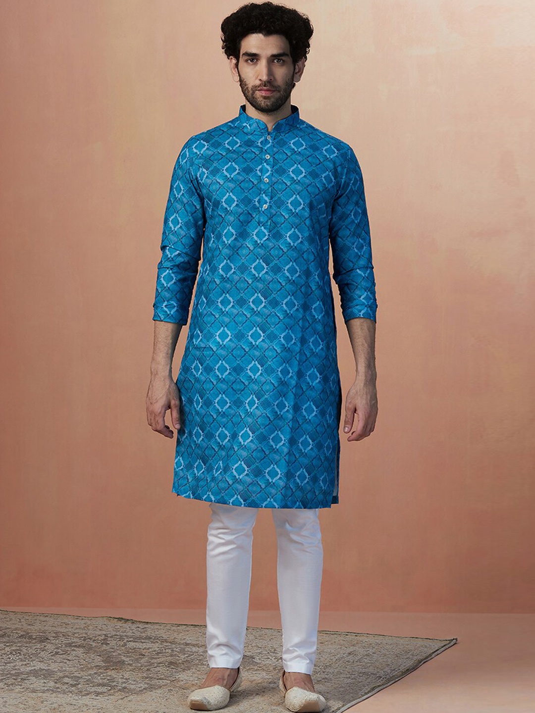 

Manyavar Mandarin Collar Ethnic Motifs Printed Cotton Kurta, Blue