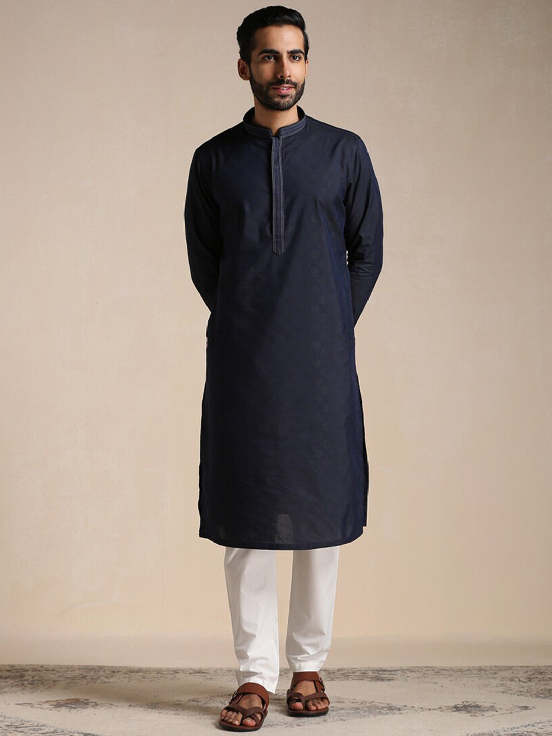 

Manyavar Men Woven Design Thread Work Kurta with Pyjamas, Navy blue