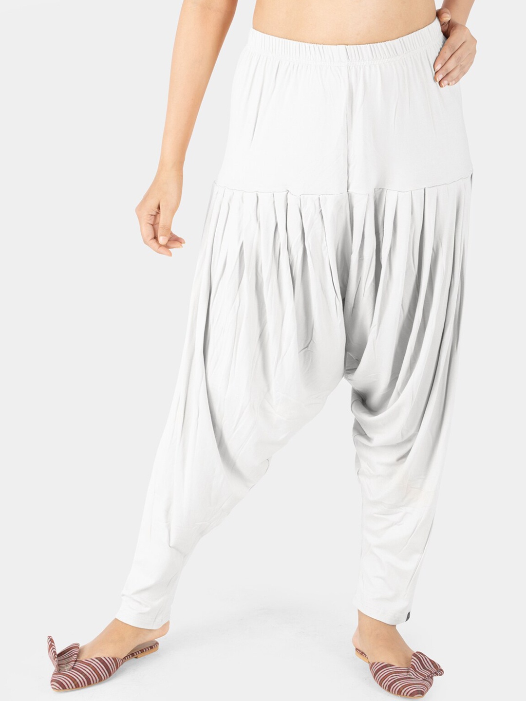 

indian flower Women Pure Cotton Comfort-Fit Patiala, White