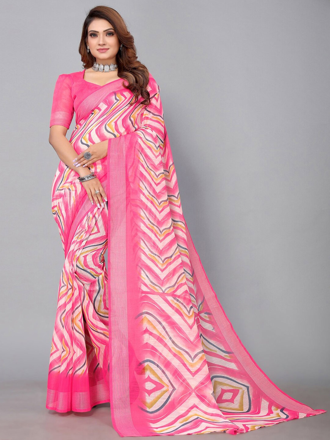 

KALINI Geometric Printed Saree, Pink
