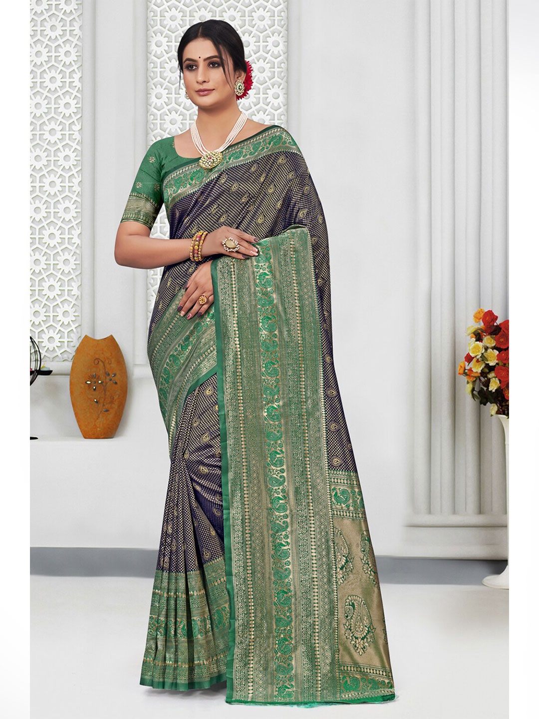 

SANGAM PRINTS Woven Design Zari Silk Blend Saree, Navy blue