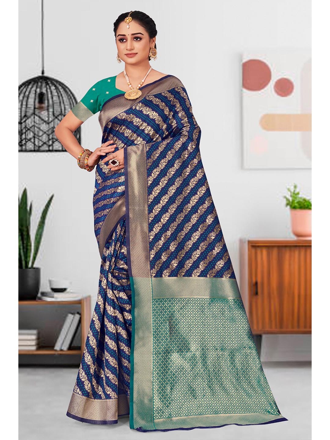 

SANGAM PRINTS Woven Design Zari Patola Saree, Navy blue