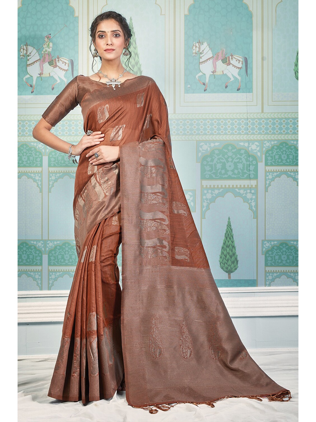 

SANGAM PRINTS Woven Design Zari Saree, Brown