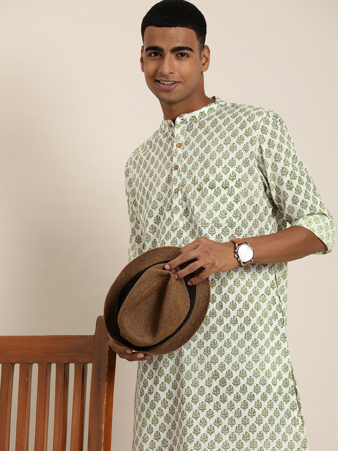 

Taavi Men Sanganeri Pure Cotton Ethnic Motifs Printed Kurta, Off white