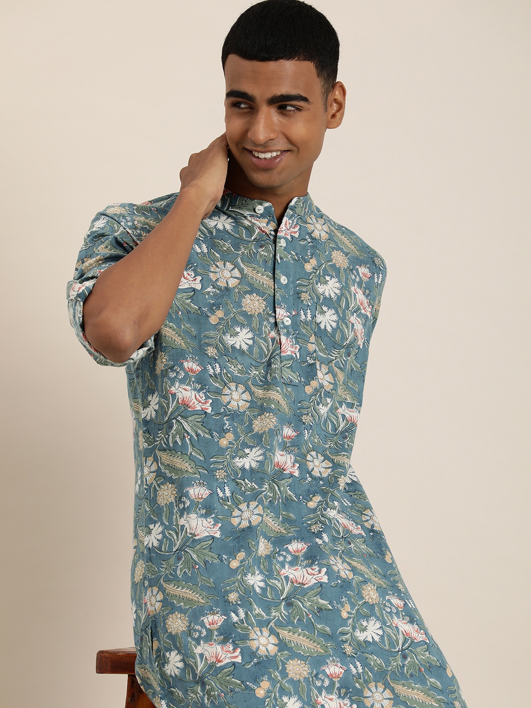 

Taavi Men Sanganeri Floral Printed Regular Pure Cotton Kurta with Trousers, Blue