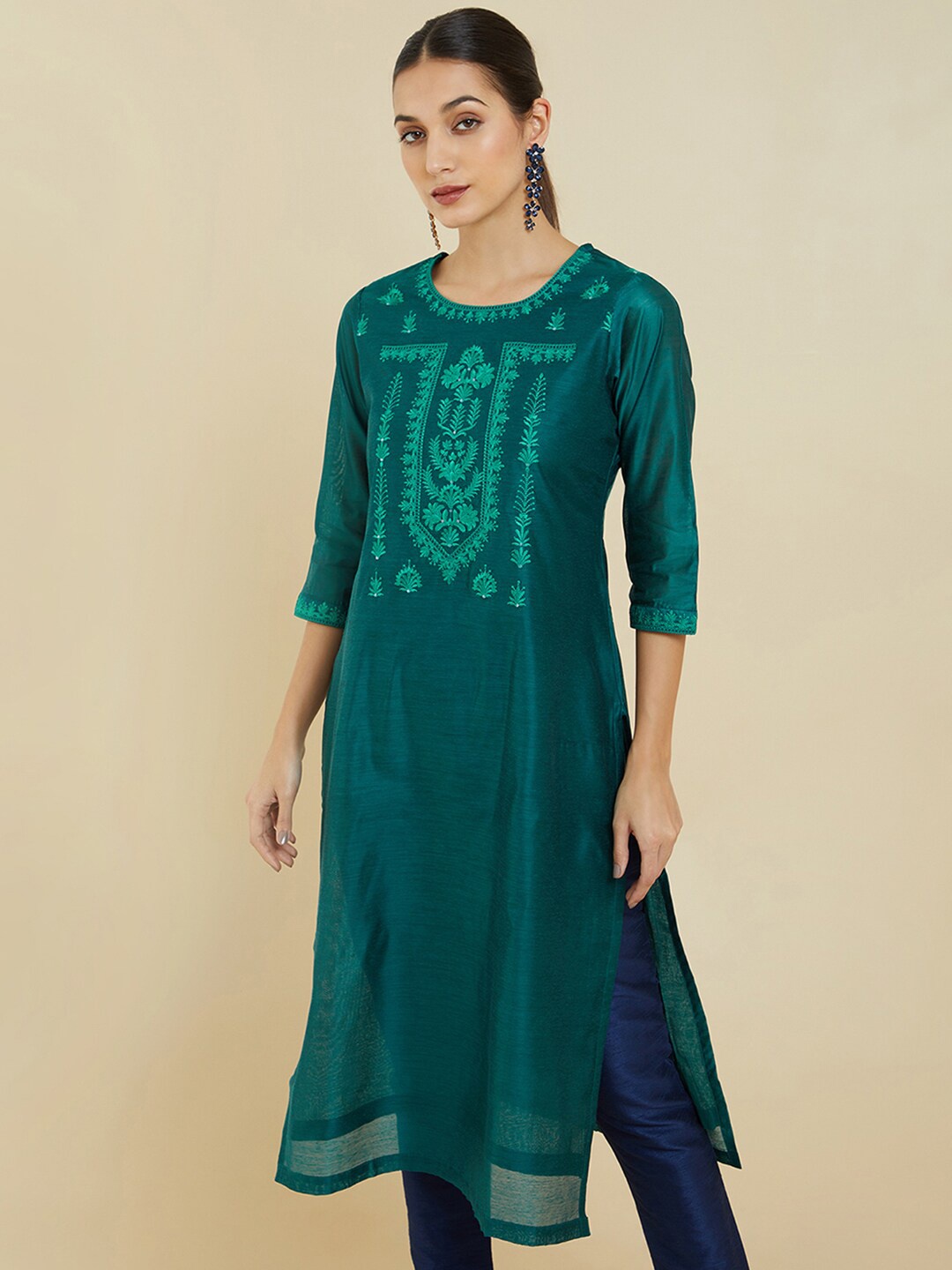 

Soch Women Floral Embroidered Chanderi Silk Kurta, Teal