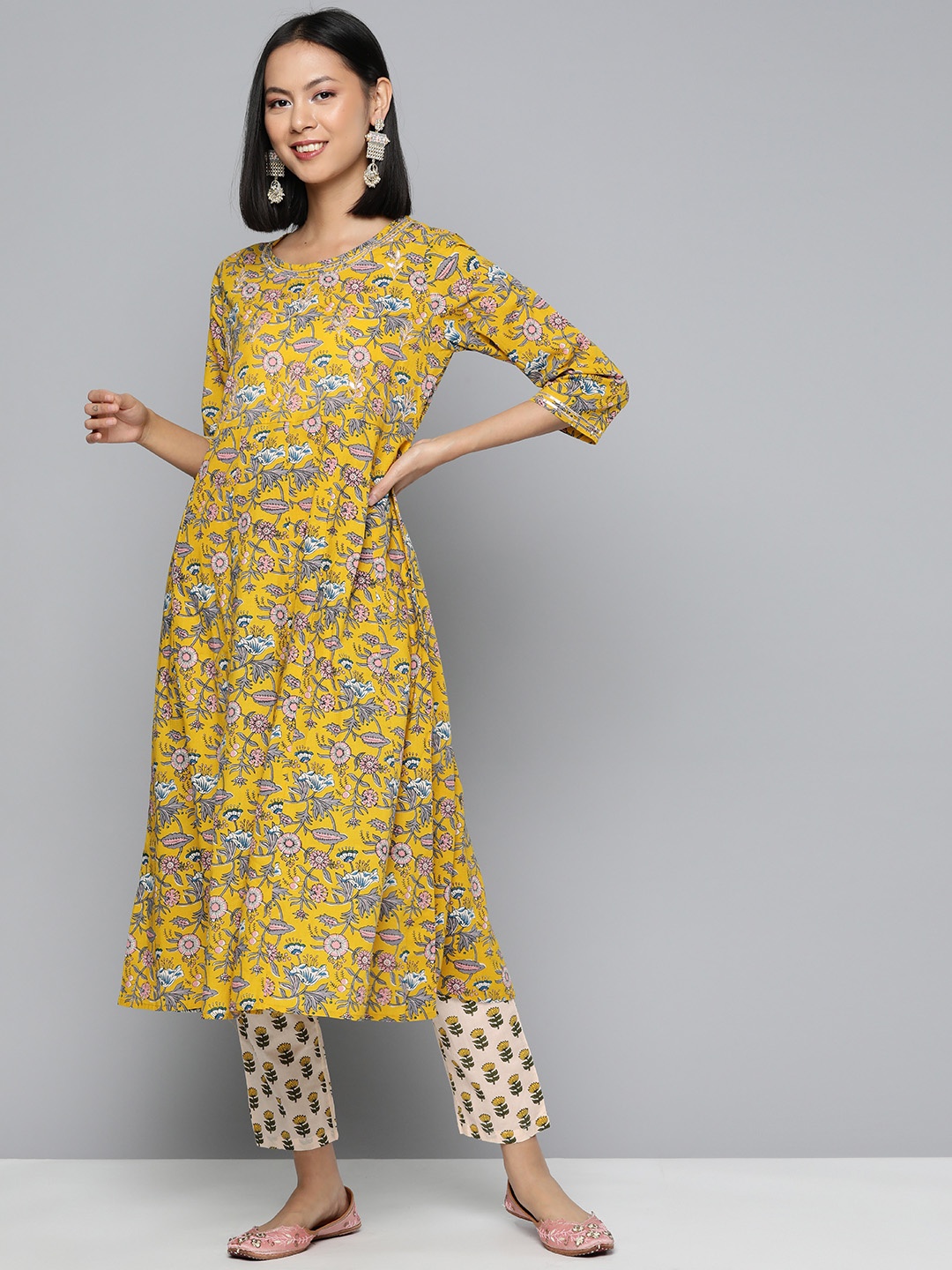 

HERE&NOW Women Floral Printed Gotta Patti Pure Cotton Kurta With Trousers, Yellow