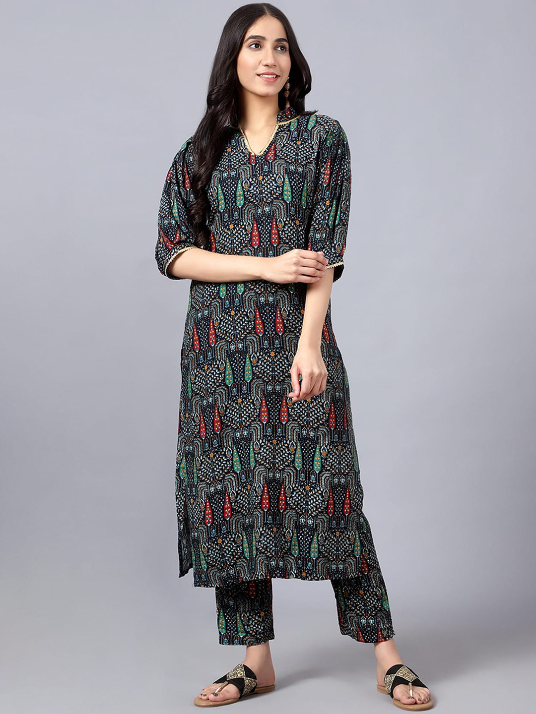 

V TRADITION Ethnic Motifs Printed Gotta Patti Kurta with Trousers, Black