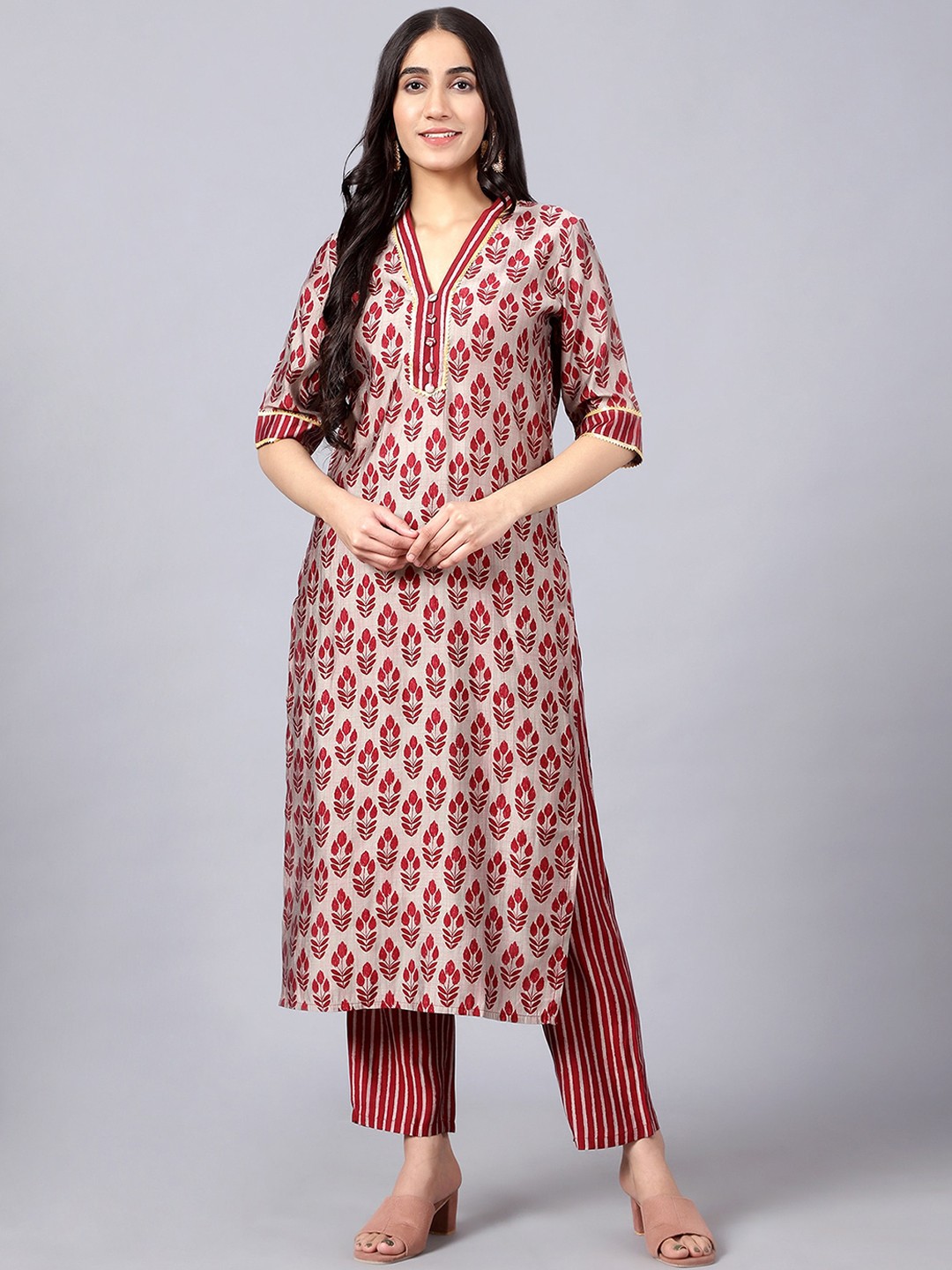 

V TRADITION Ethnic Motifs Printed Gotta Patti Kurta with Trousers & With Dupatta, Red