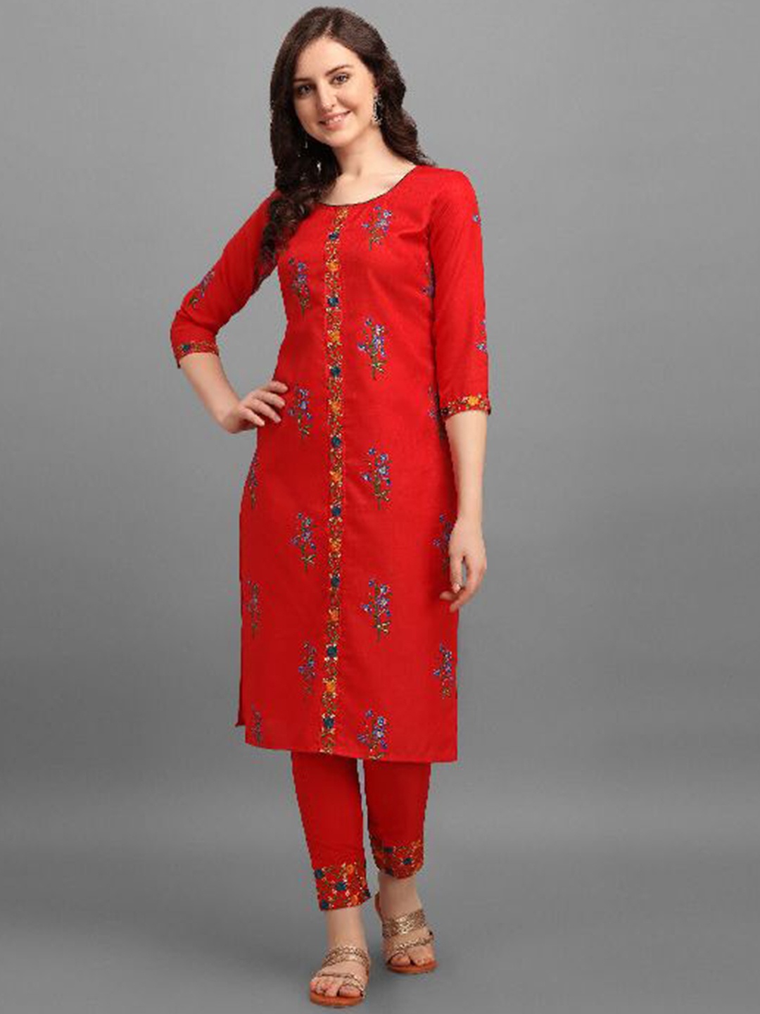 

MORLY Floral Embroidered Round Neck Kurta with Trousers, Red