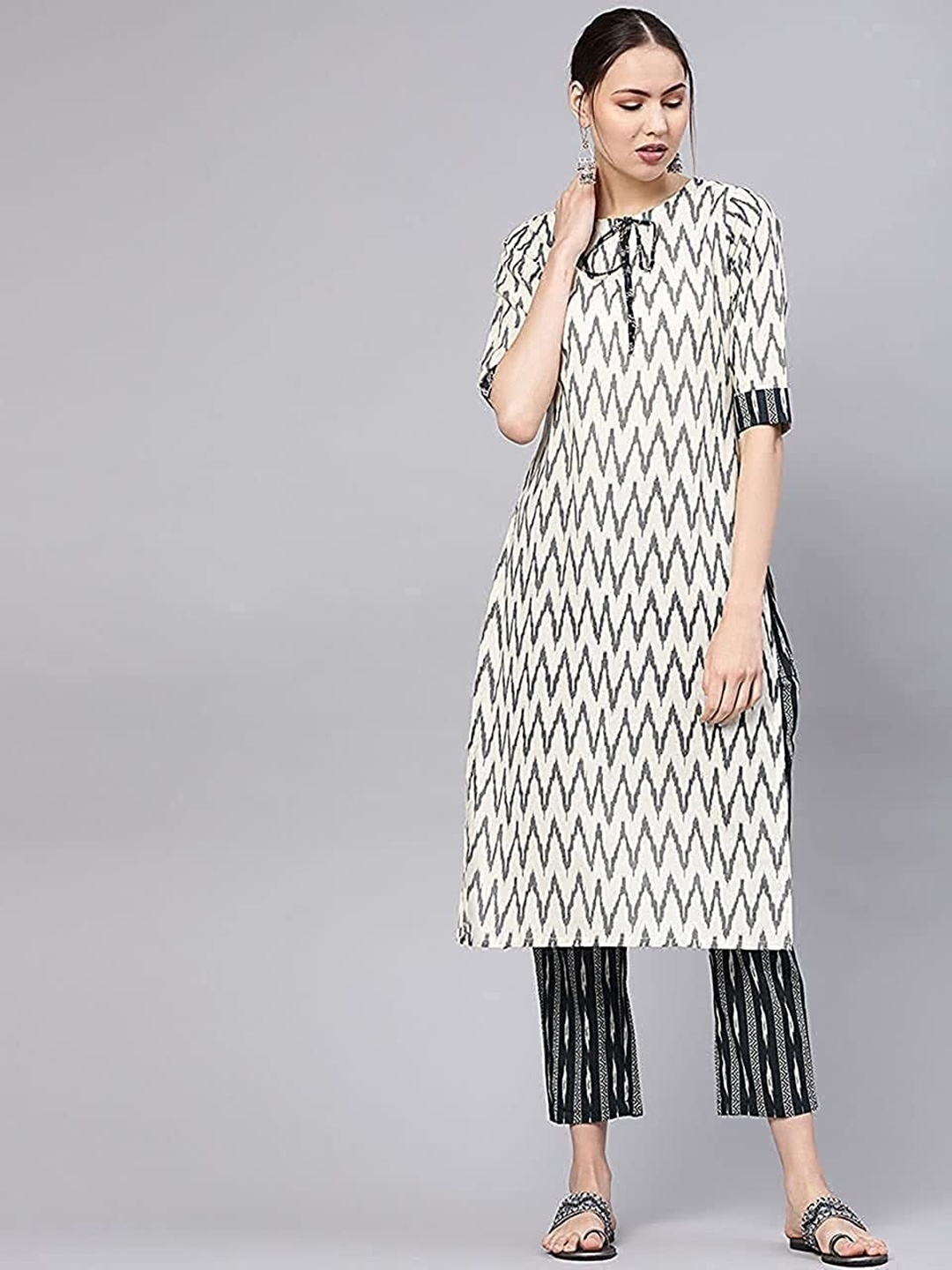 

MORLY Printed Tie-Up Neck Kurta with Trousers, Black