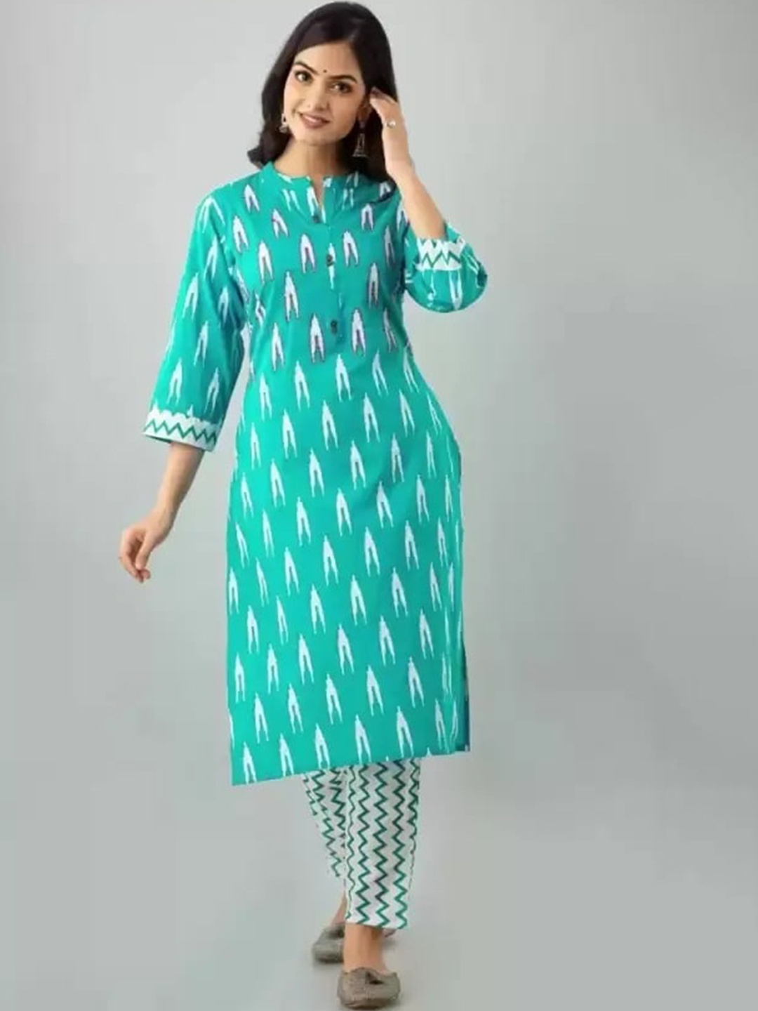 

MORLY Printed Band Collar Kurta with Trousers, Blue