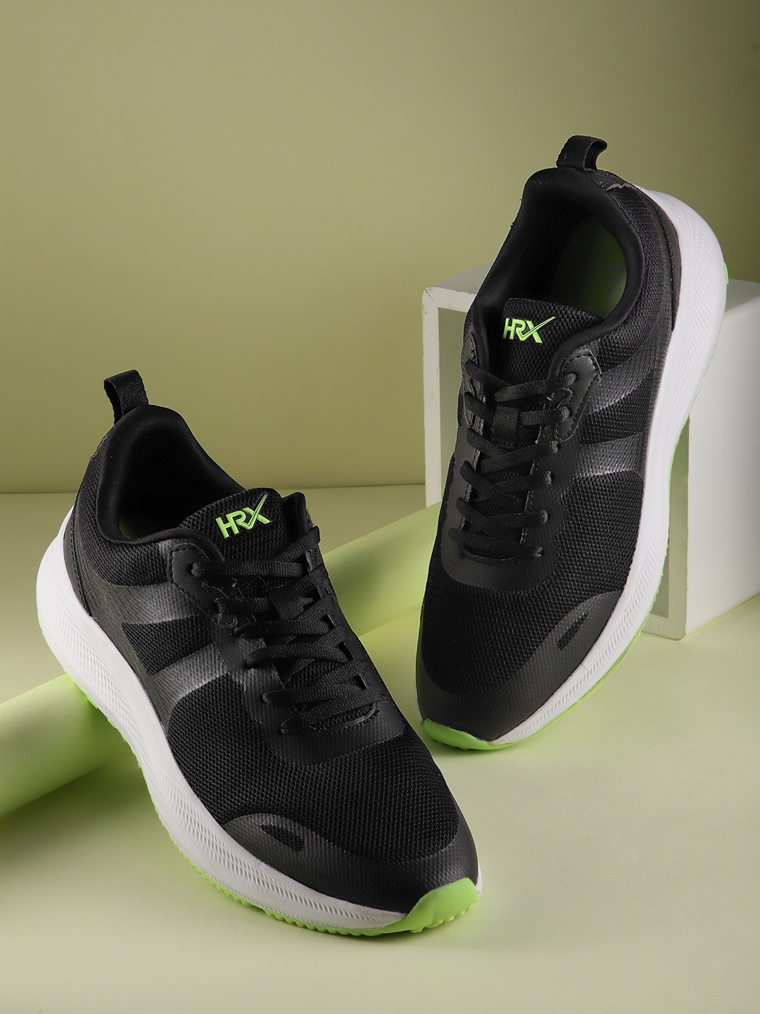 

HRX by Hrithik Roshan Men Urban Street Athleisure Shoe, Black