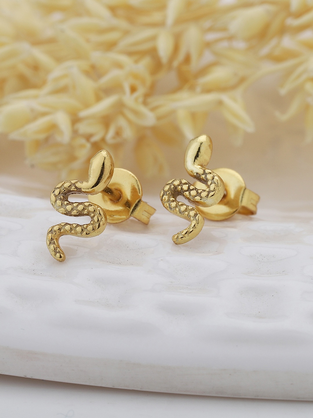 

Carlton London Animal Shaped Studs Earrings, Gold