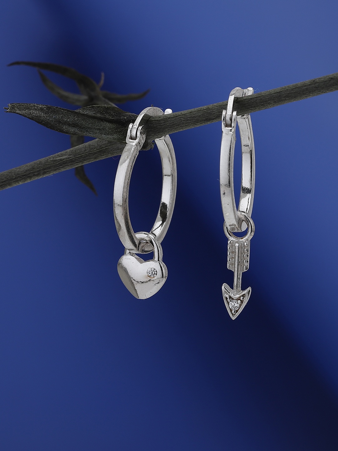 

Carlton London Contemporary Hoop Earrings, Silver