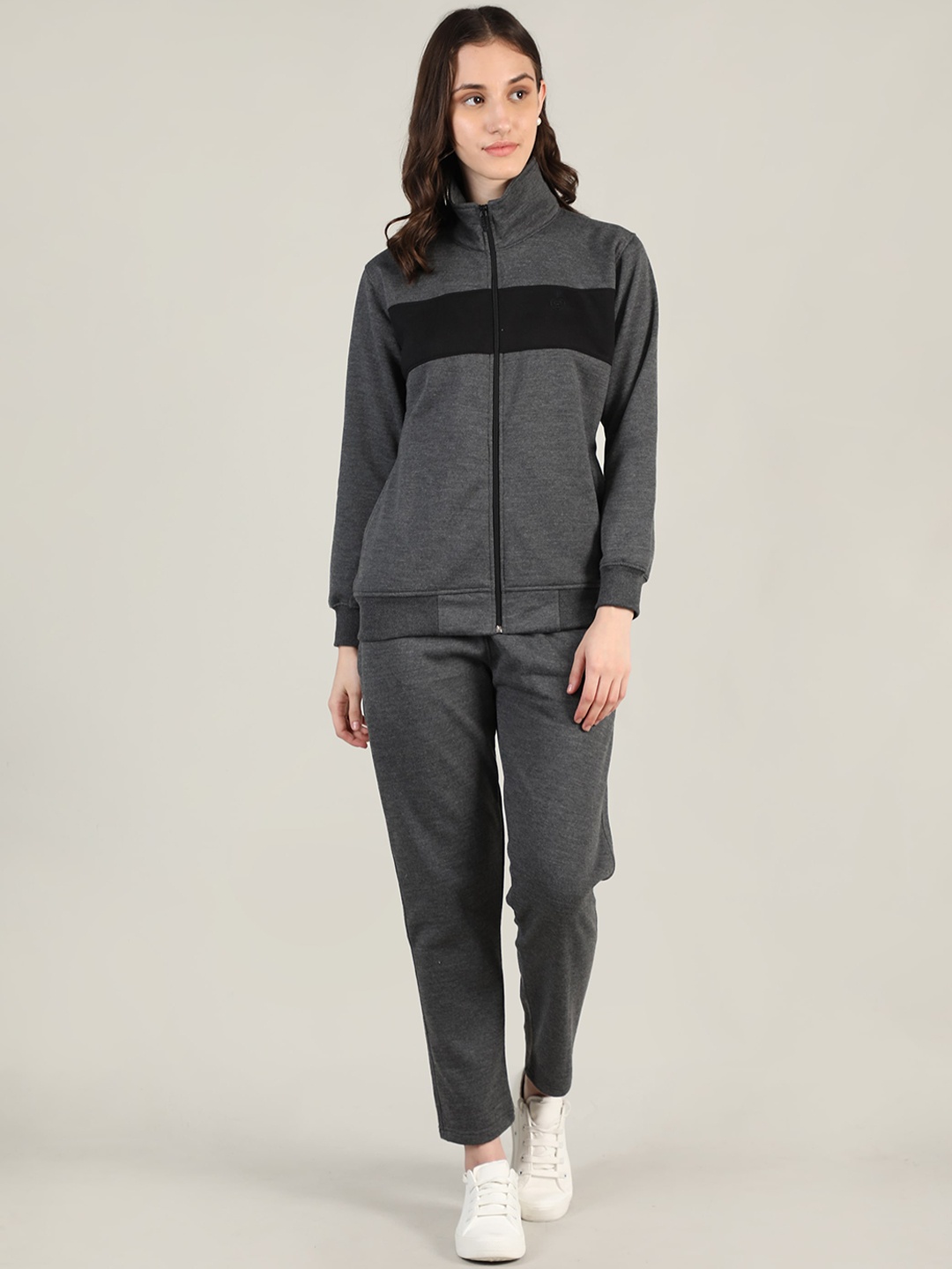 

CHKOKKO Colourblocked Fleece Tracksuits, Grey