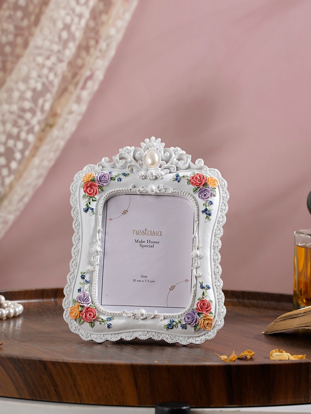 

Nestasia Regent Floral Textured Photo Frame, White