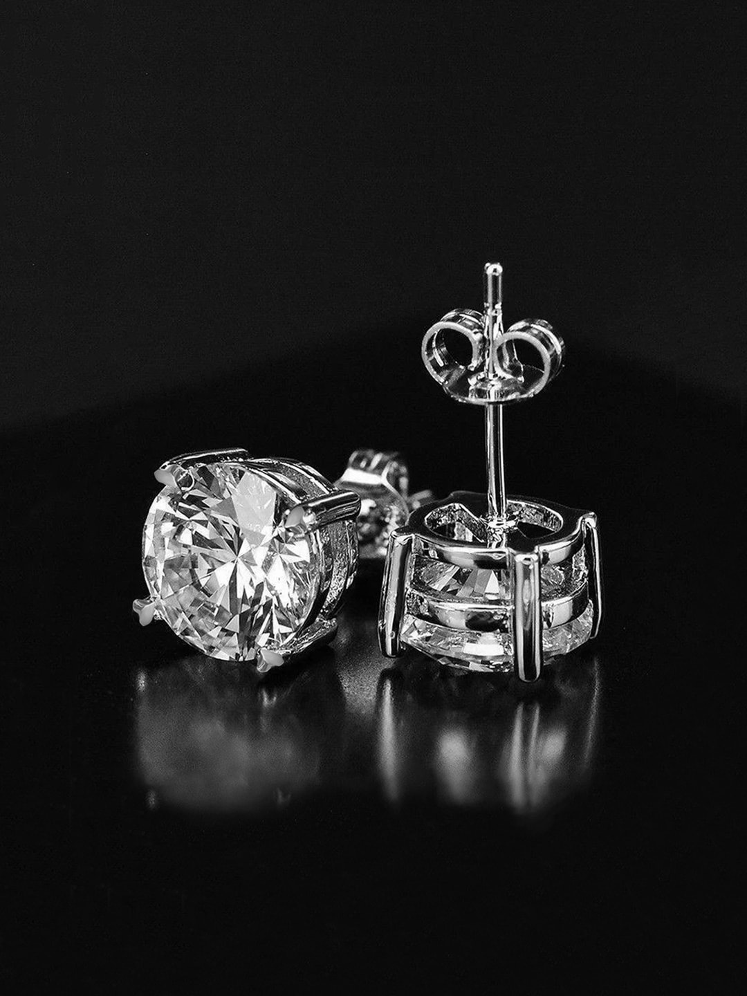 

Yellow Chimes Silver Plated Contemporary Stud Earrings