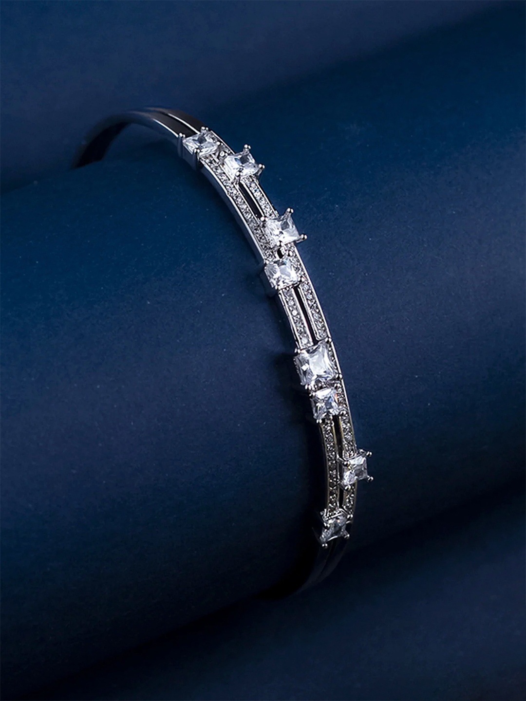 

Bling Sutra Women Brass Crystals Rhodium-Plated Link Bracelet, Silver