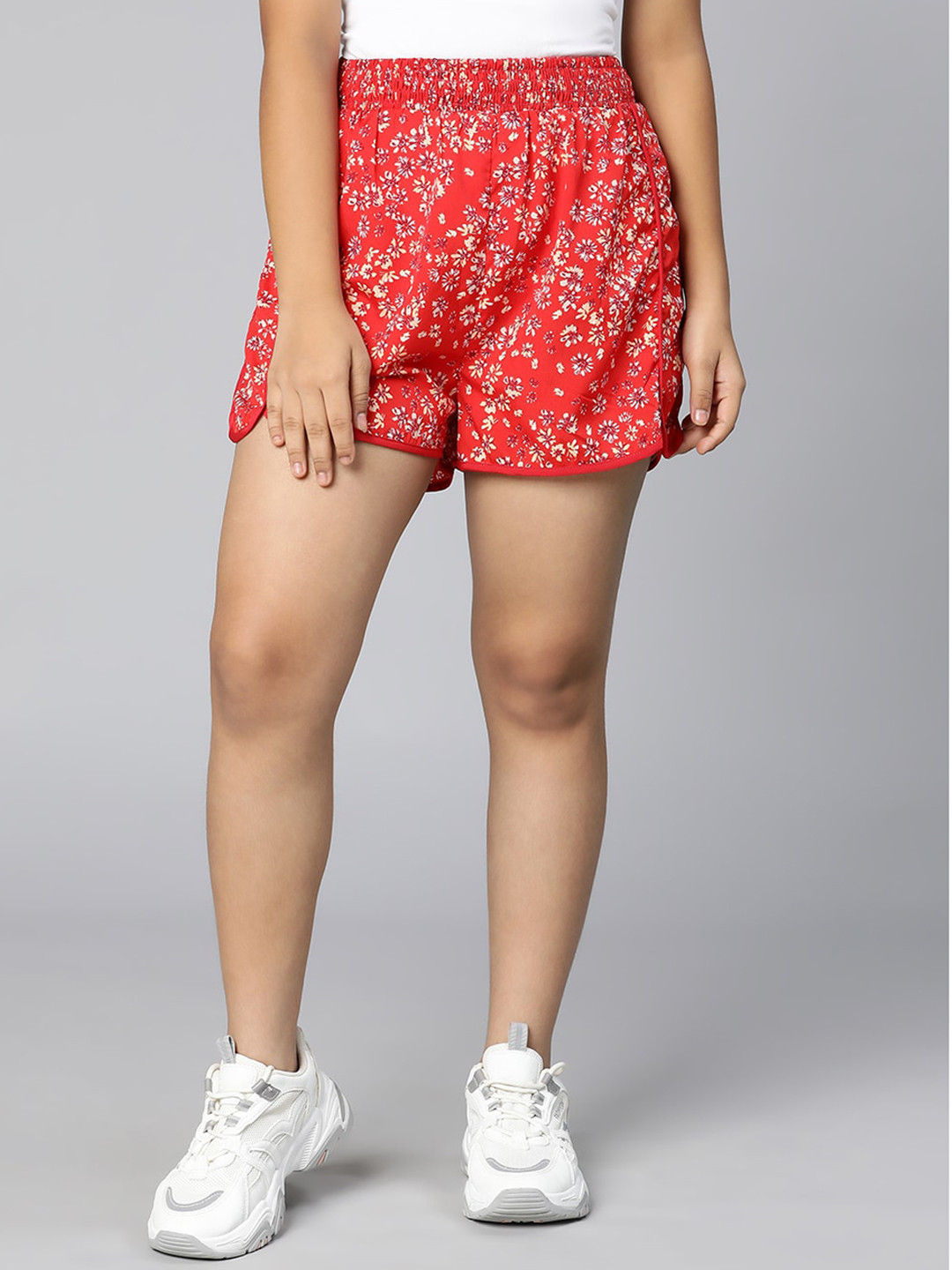 

Oxolloxo Girls Floral Printed Loose Fit Shorts, Red