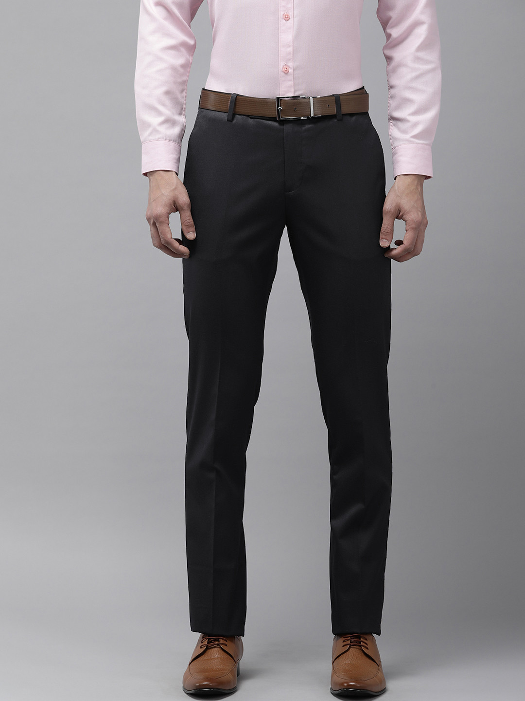 

Arrow Men Tailored Mid Rise Flat Front Formal Trousers, Black
