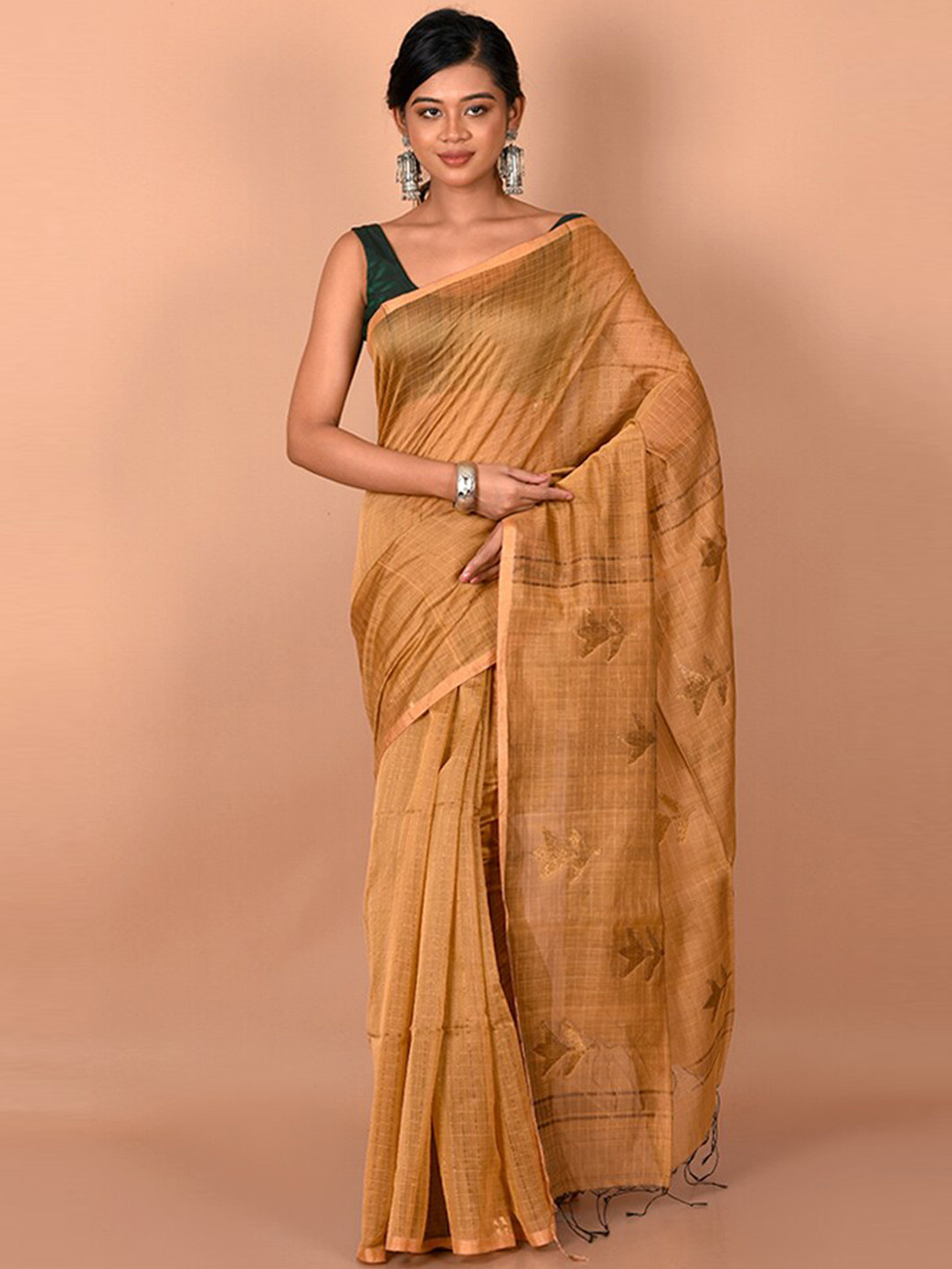 

AllSilks Cream-Coloured & Copper-Toned Woven Design Saree