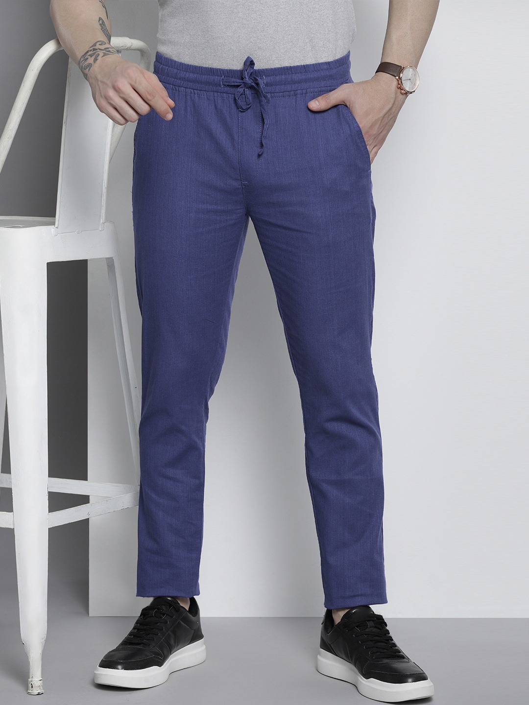 

The Indian Garage Co Men Slim Fit Cotton Trousers, Navy blue