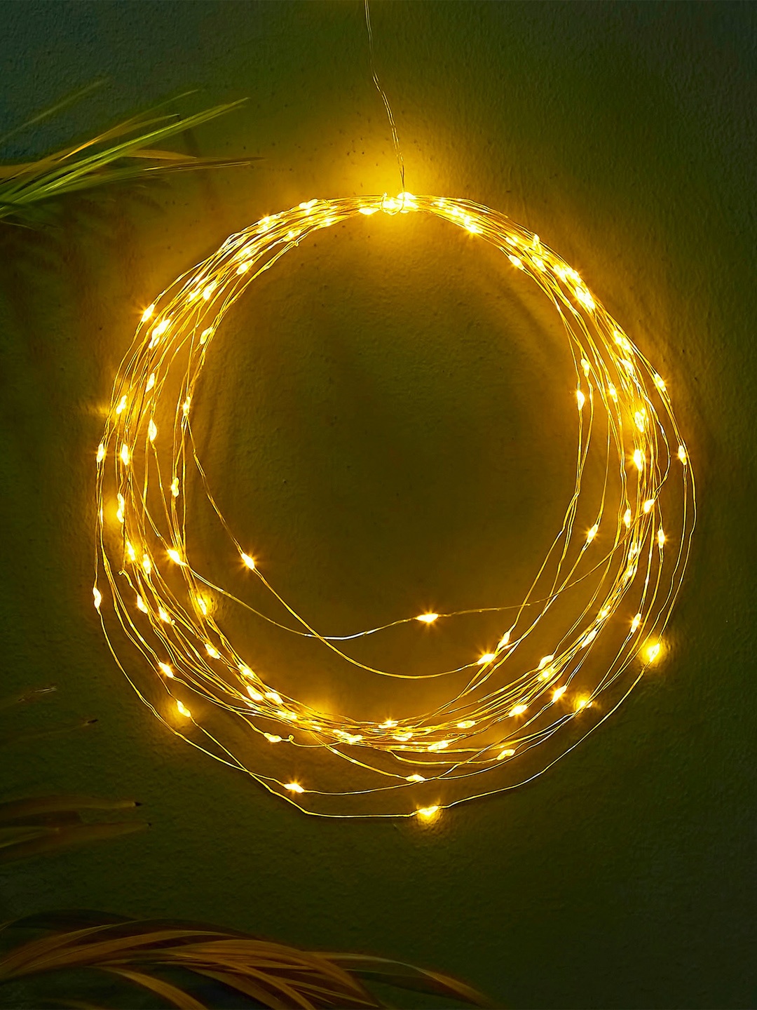 

Home Centre Serena Gold-Toned Textured 100 LEDs String Lights