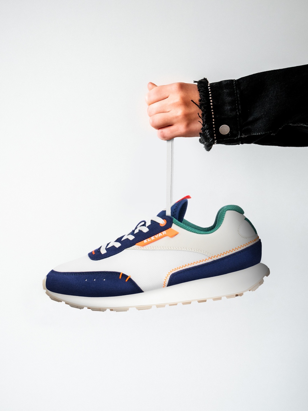 

ELEVAR Men Colourblocked Retrogaze Sneakers, White
