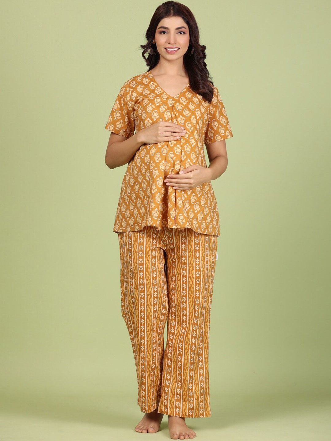 

JISORA Women Printed Pure Cotton Matenity Night suit with Feeding Zips, Mustard