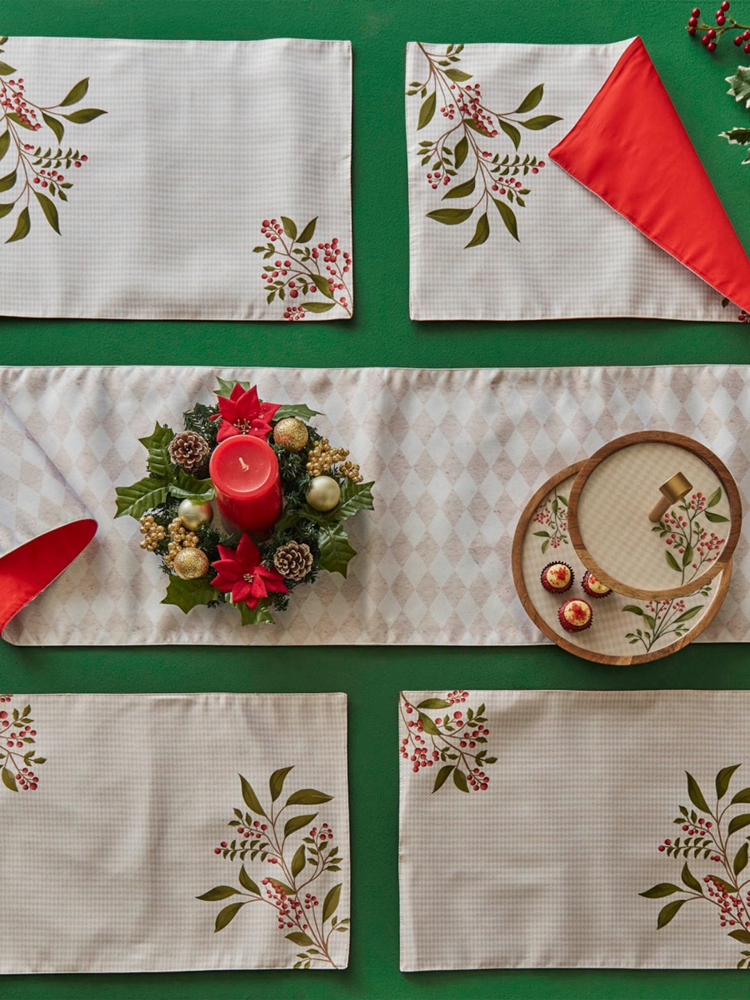 

Home Centre Corsica Noel White Set Of 5 Printed Table Placemats & Runner Set