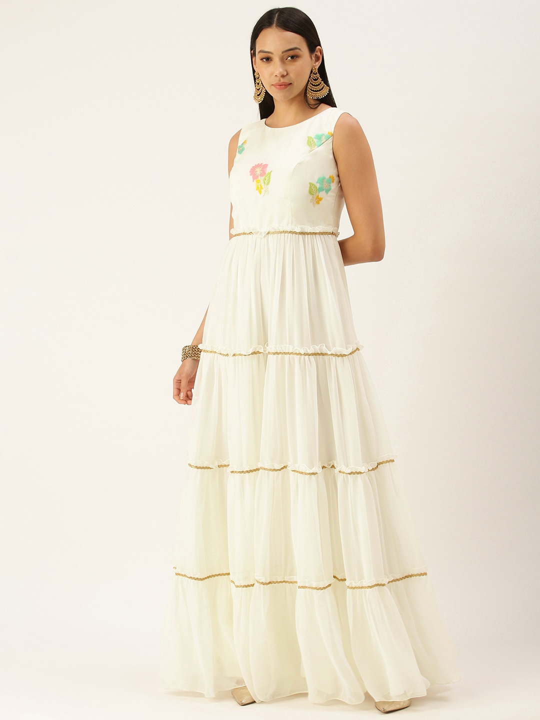

Ethnovog Ready To Wear Off White Tiered Gatherd Gown