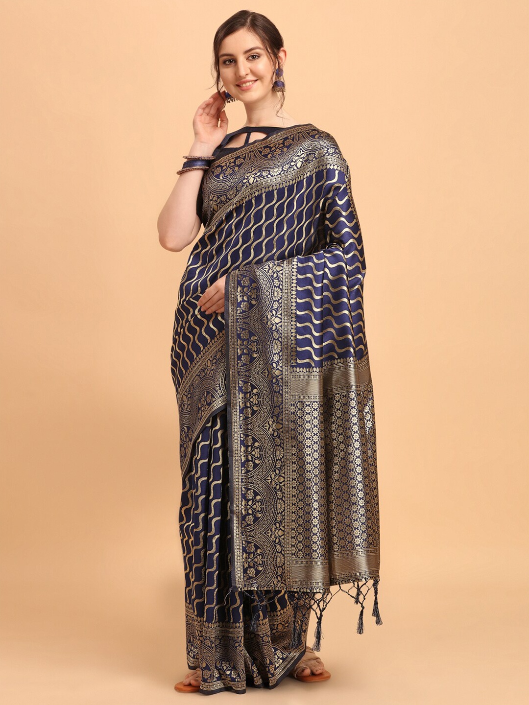 

KALINI Navy Blue & Gold-Toned Woven Design Zari Silk Blend Banarasi Saree