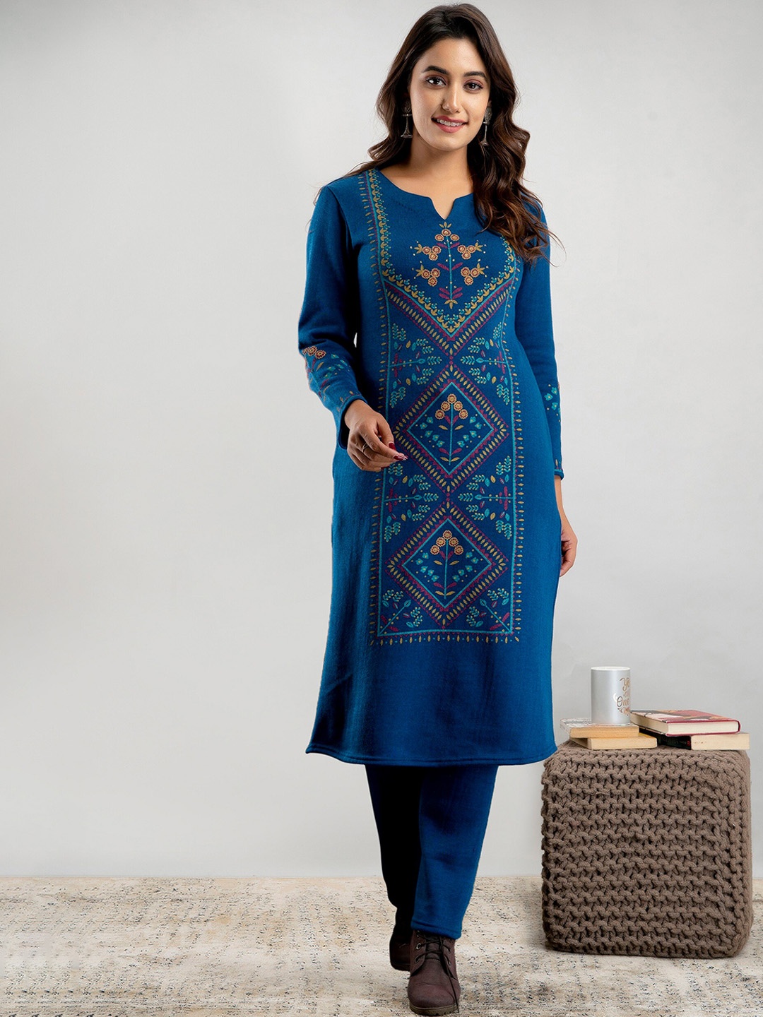 

SUTI Ethnic Motifs Printed Round Neck Kurta with Trousers, Blue