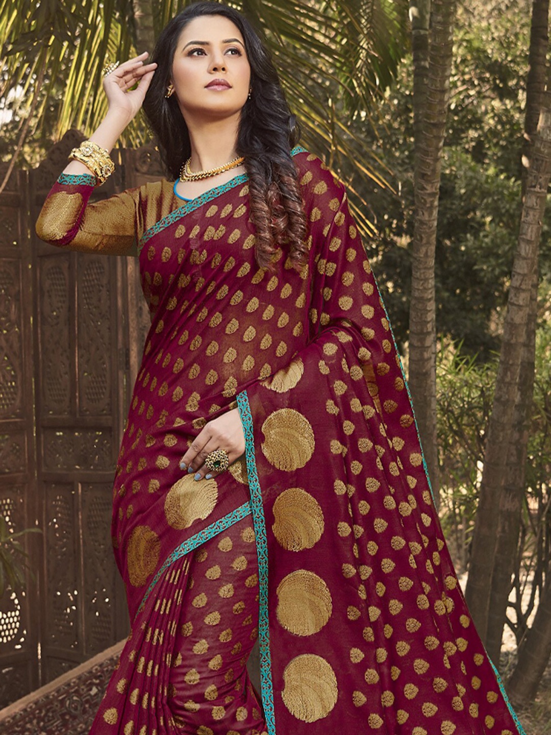 

SANGAM PRINTS Woven Design Zari Saree, Maroon