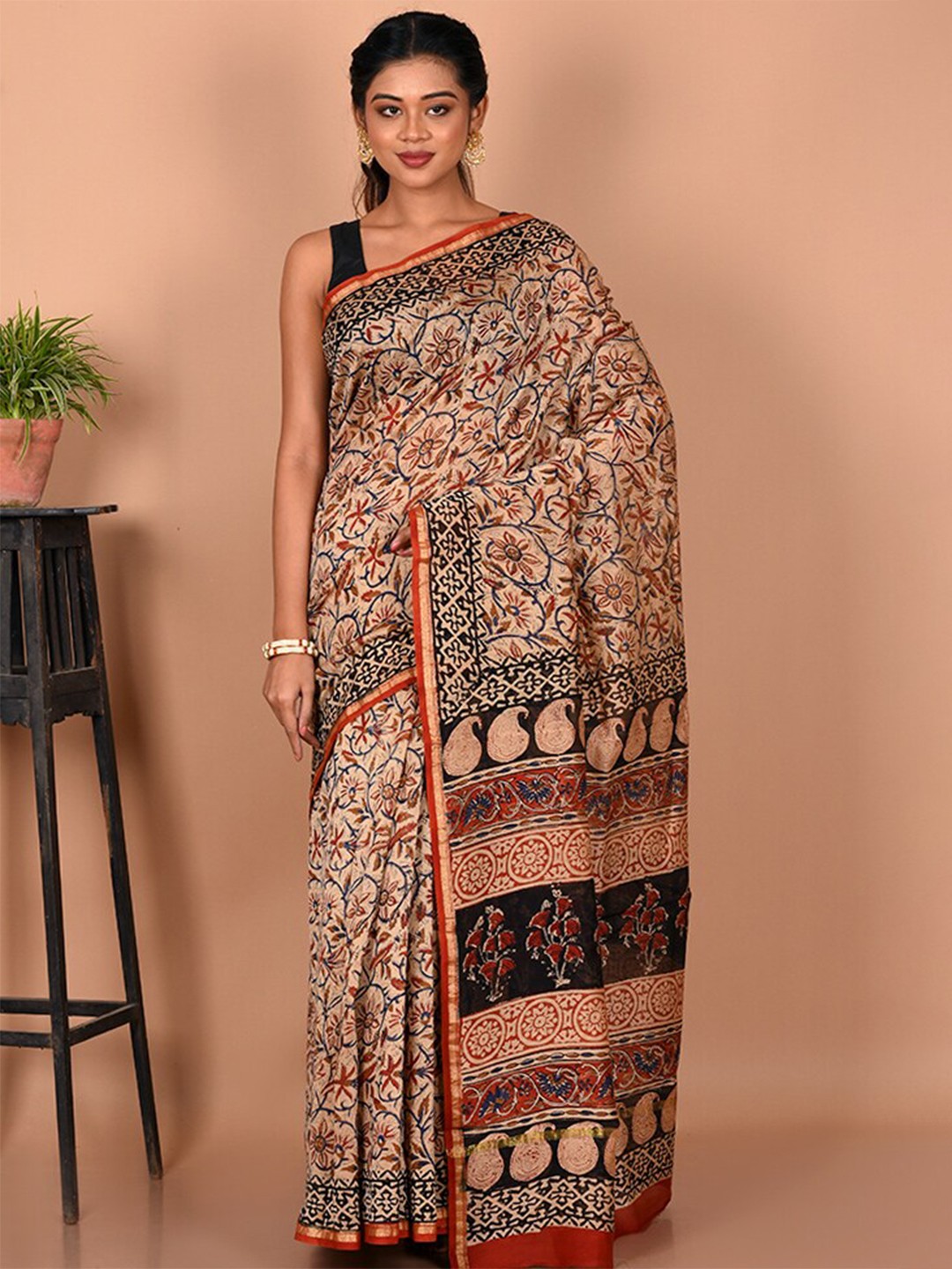 

AllSilks Floral Zari Pure Cotton Chanderi Saree, Cream