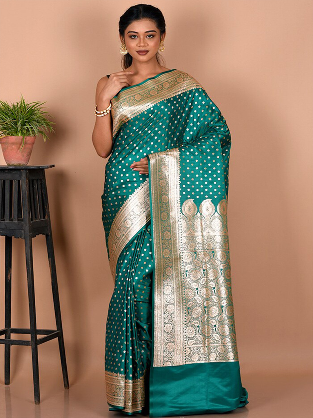 

AllSilks Woven Design Zari Silk Blend Banarasi Saree, Green