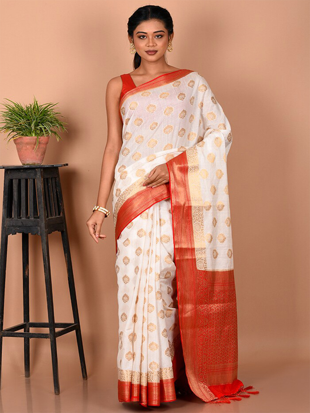 

AllSilks Woven Design Zari Silk Blend Saree, White