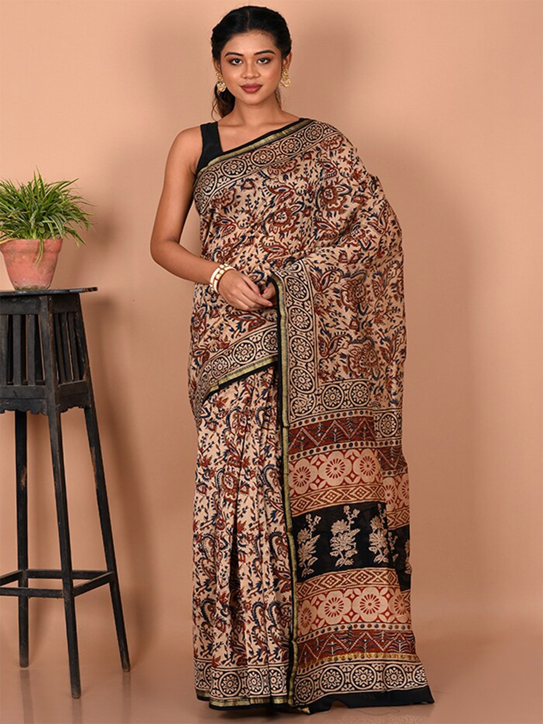 

AllSilks Floral Zari Pure Cotton Chanderi Saree, Cream