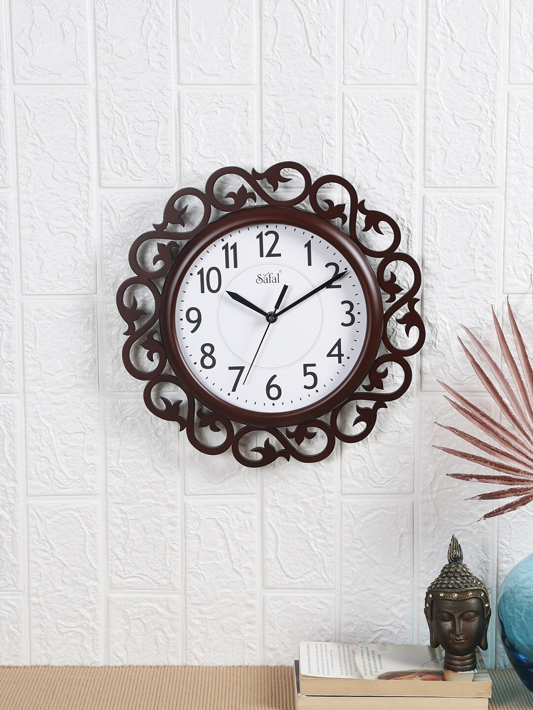 

Safal Brown & White Analogue Contemporary Wooden Wall Clock