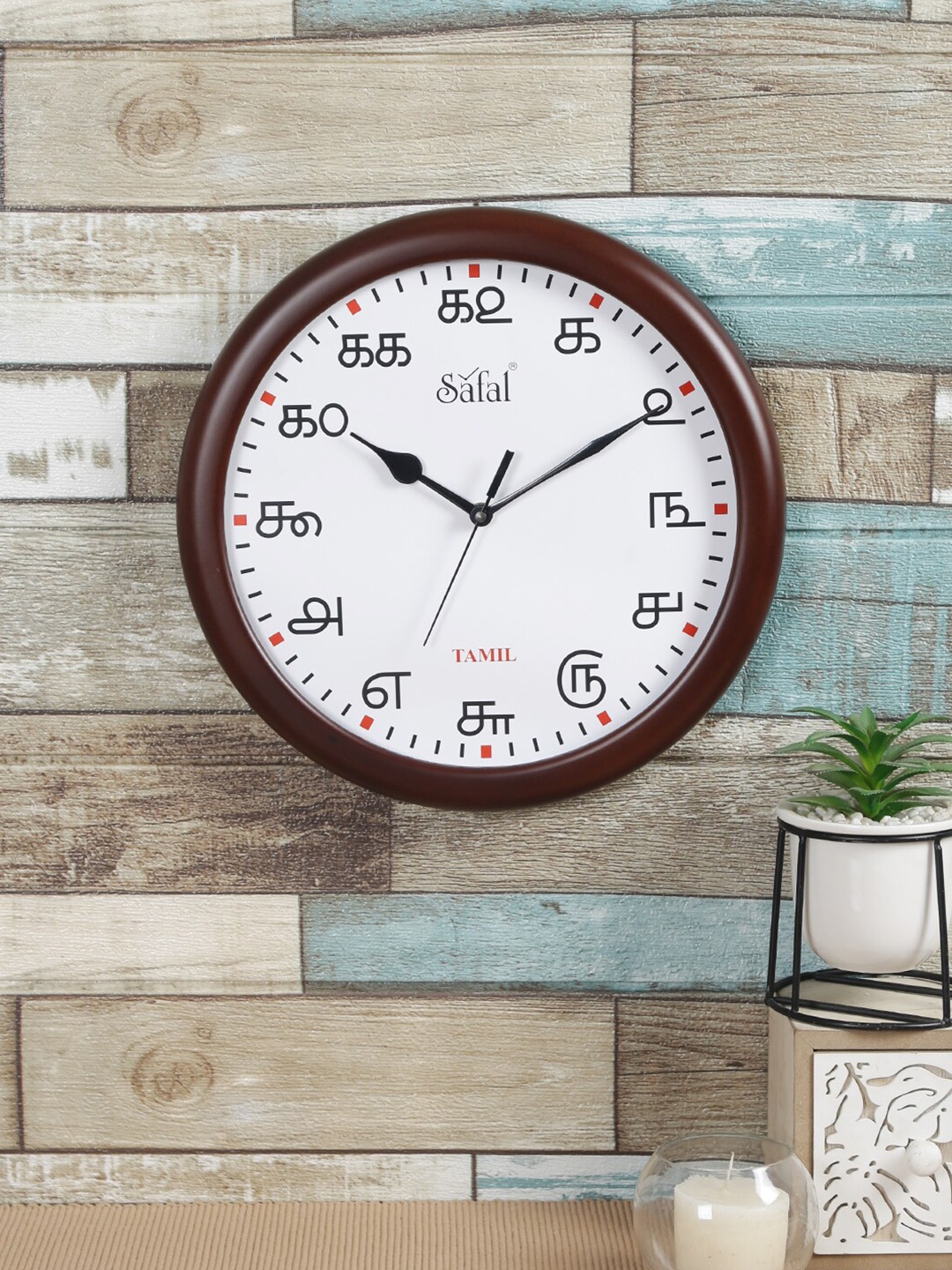 

Safal Brown & Black Contemporary Wall Clock