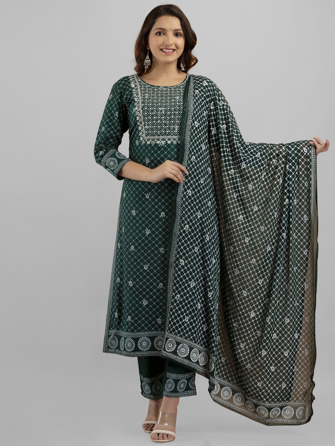 

PREKSHA Floral Printed Mirror Work Kurta with Pure Cotton Trousers & Dupatta, Green