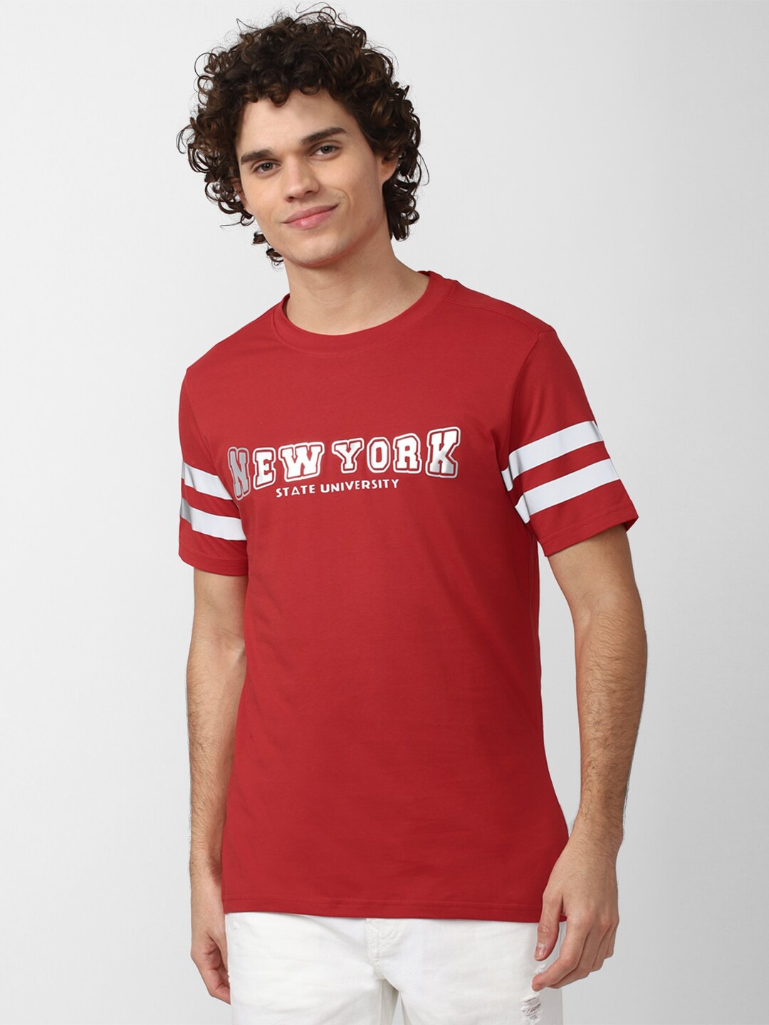 

FOREVER 21 Men Typography Printed Pure Cotton T-shirt, Red
