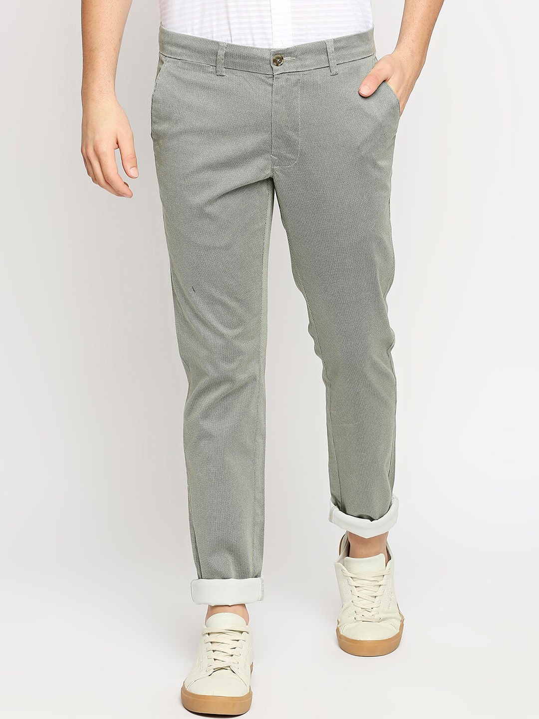 

Basics Men Tapered Fit Trousers, Green
