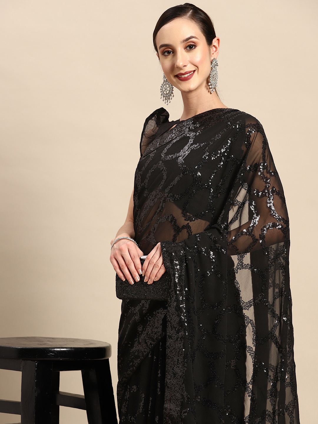 

SERONA FABRICS Sequinned Embellished Pure Georgette Saree, Black