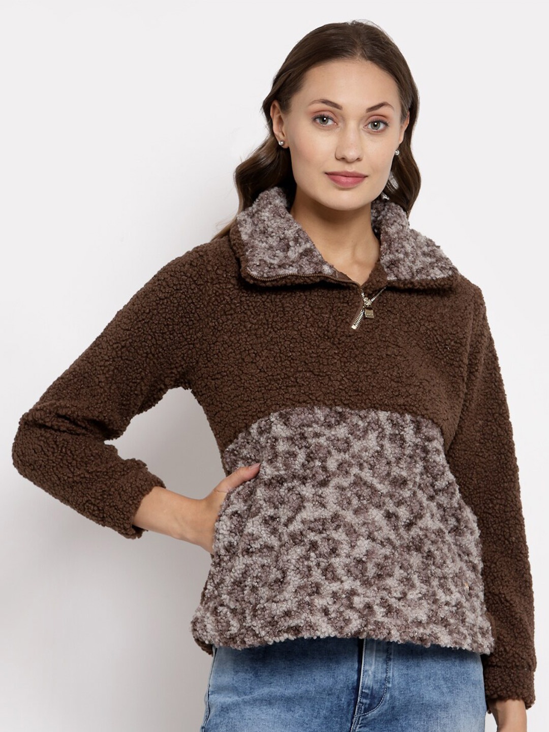 

Juelle Women Fleece Animal Printed Sweatshirt, Brown