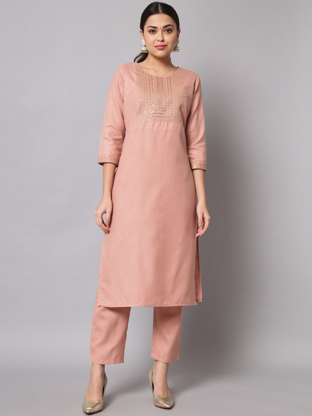 

Sutidora Ethnic Motifs Embroidered Sequinned Kurta with Trousers, Pink