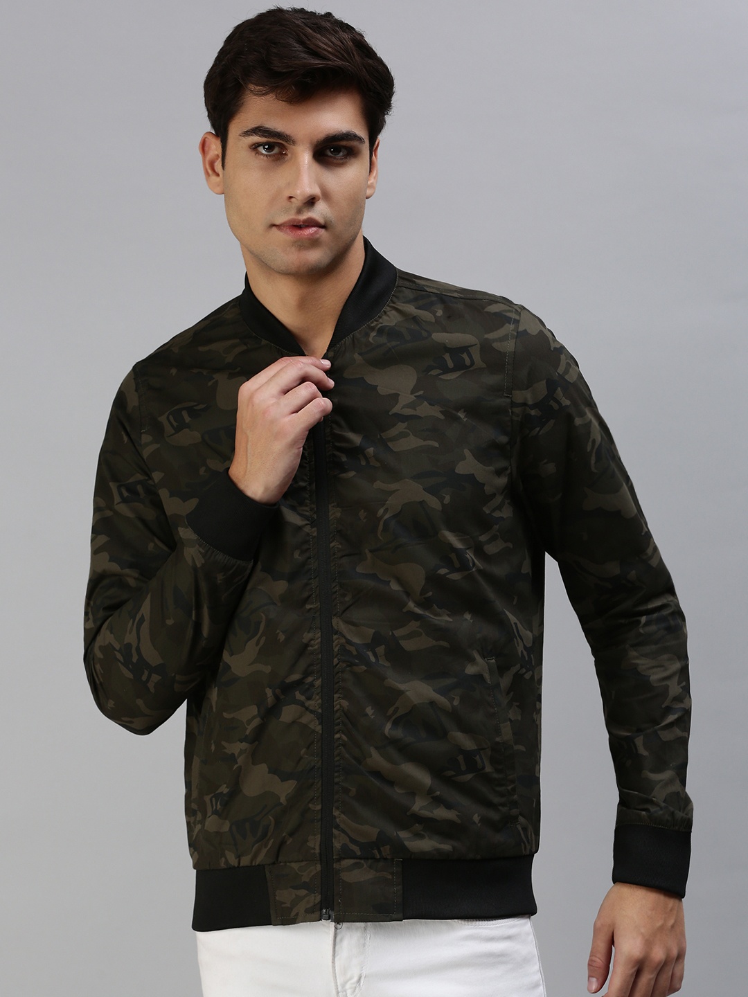 

VEIRDO Men Camouflage Printed Cotton Lightweight Bomber Jacket, Olive